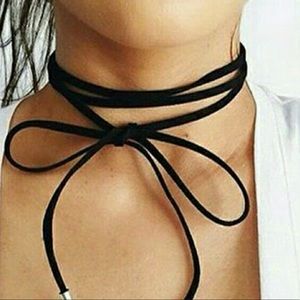 Trendy Tie Wrap Choker